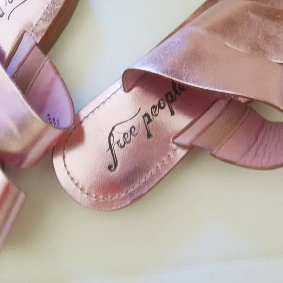 NWOT Free People Abilene Pink Leather Sandals - Picture 2 of 3